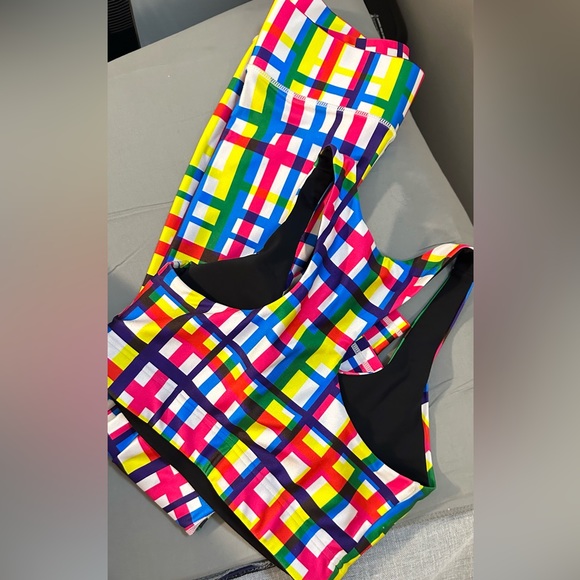 Terez XS Technicolor Plaid Shine Leggings and Sports Bra Set ♥️💙💛 - Picture 6 of 16
